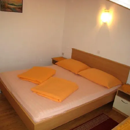 Karuso 아파트 Kampor