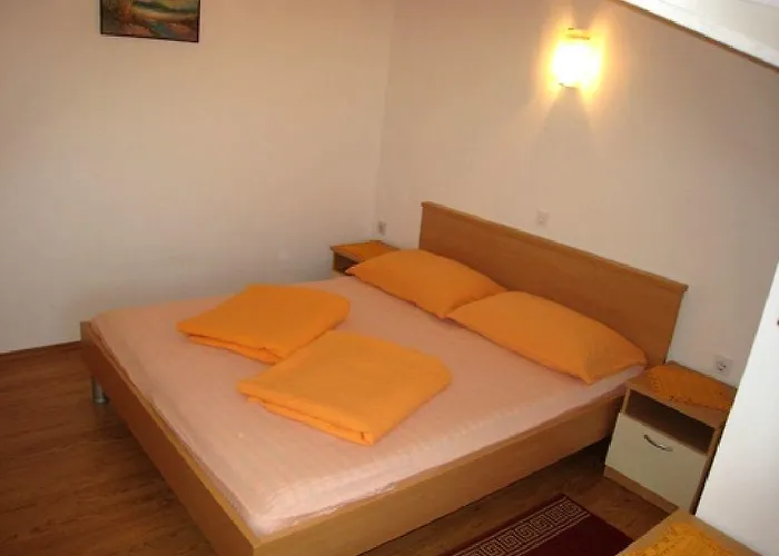 Karuso Apartman Kampor