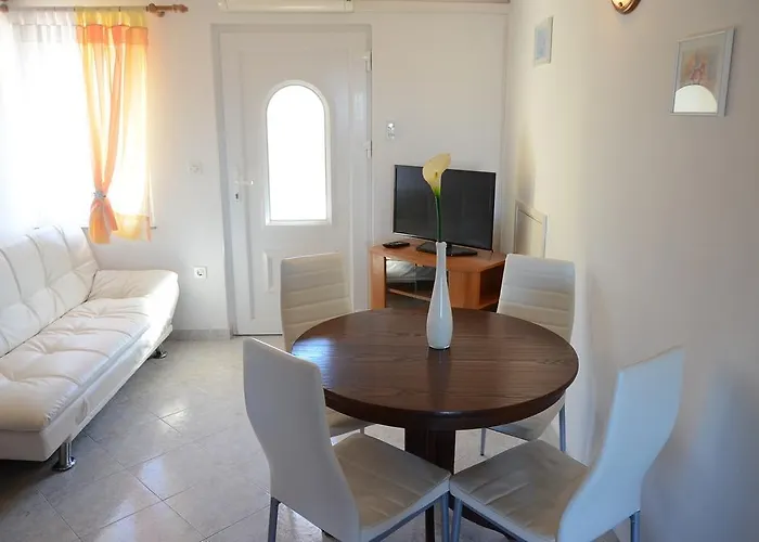 Apartman Karuso Kampor